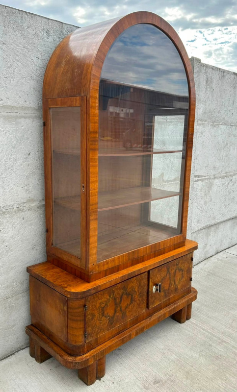 V71 - Art DECO vitrina - Cena 590 € 1