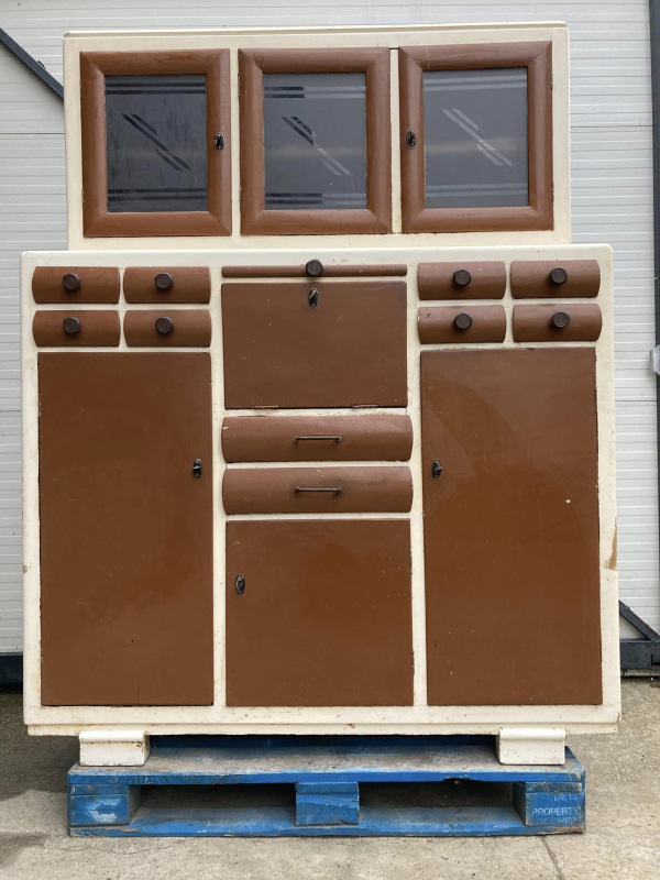 K53 - Kredenc v "INDUSTRIALNOM" prevedení - Cena 380€