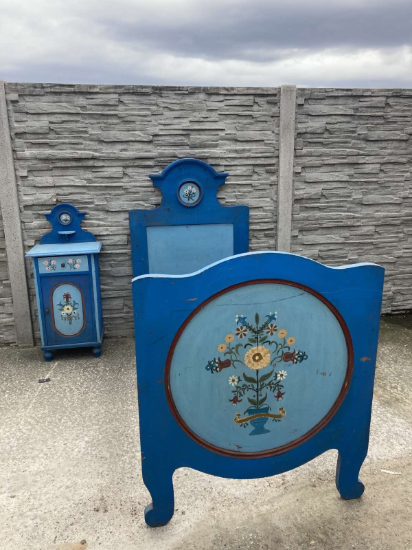 Krásna spálňa s ľudovým námetom - Cena za komplet 250€